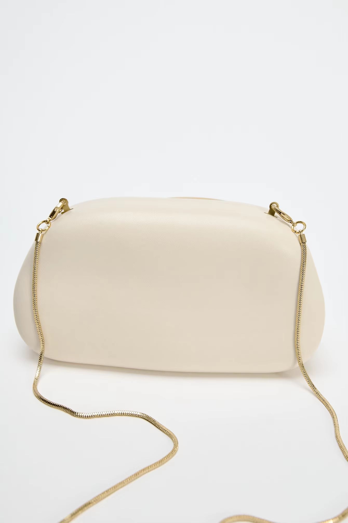 Clutch Bag with  oversized gold-toned hardware