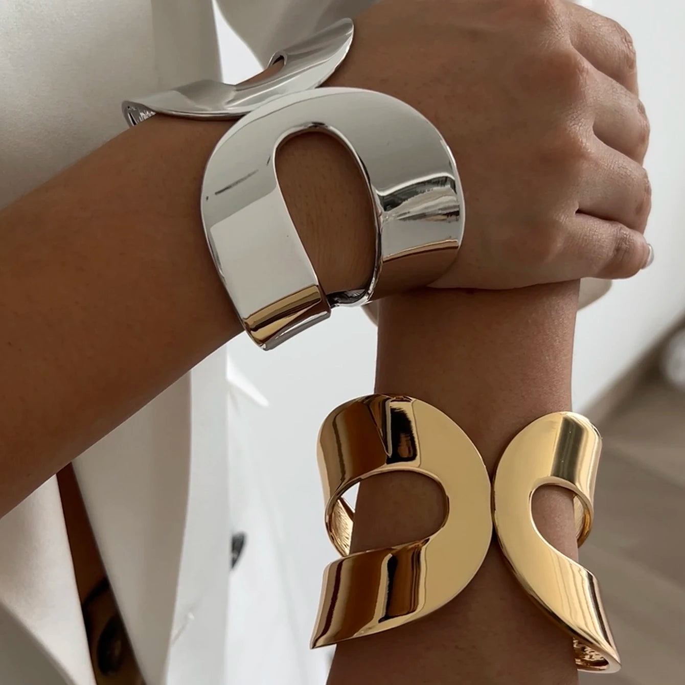 4 Styles of Exaggerated Chunky Cuff Bangles