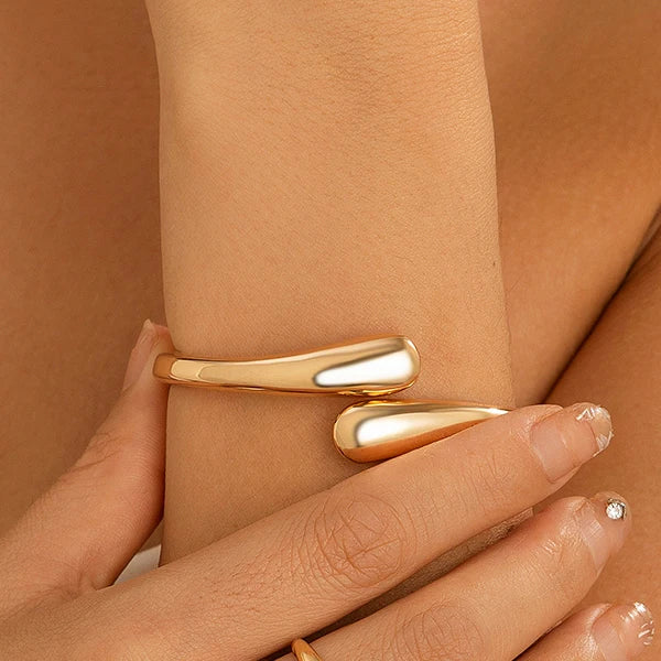 Water Drop Torques Choker Necklace, Open Cuff Bangle with Adjustable Ring