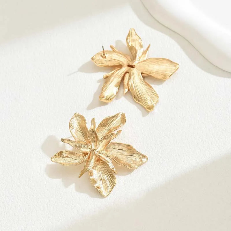 Exaggerated Flower Stud Earrings