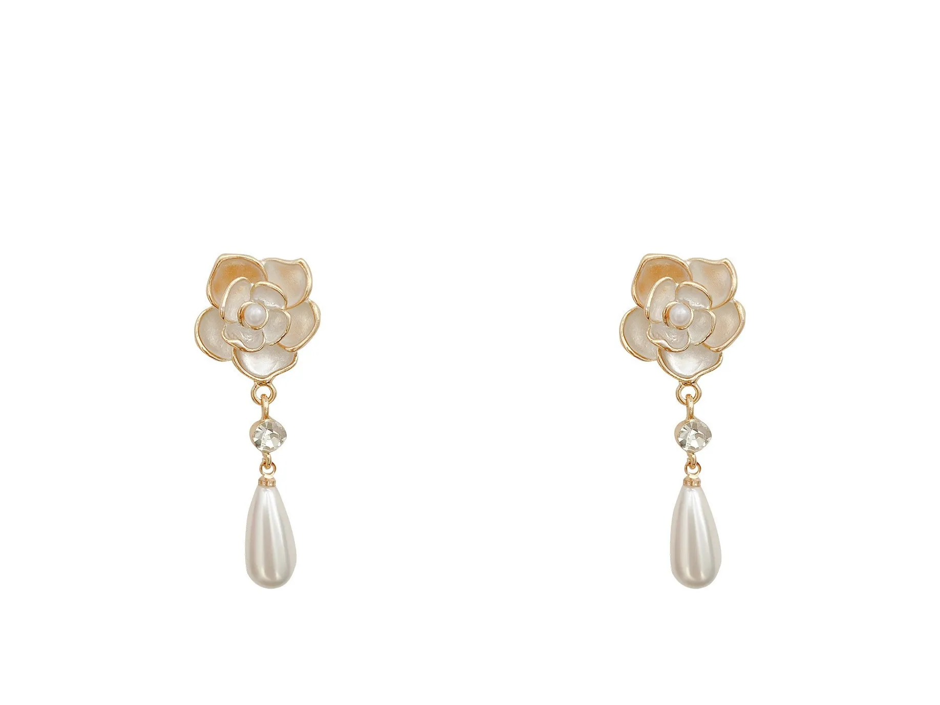 Korean Style Fashion Pearl Camellia Earrings for Women Girls Crystal Pendant Jewelry Lady Trendy Vintage Accessories Ear Rings