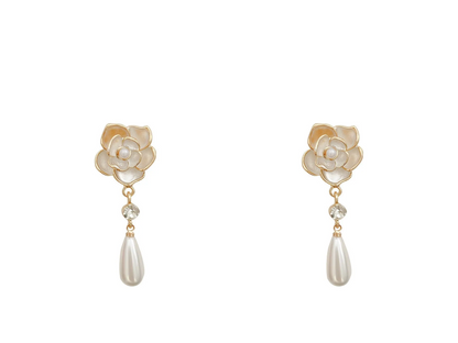 Korean Style Fashion Pearl Camellia Earrings for Women Girls Crystal Pendant Jewelry Lady Trendy Vintage Accessories Ear Rings
