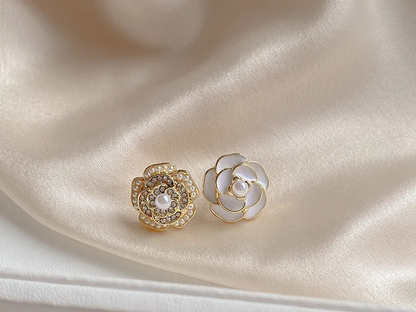 Korean Style Fashion Pearl Camellia Earrings for Women Girls Crystal Pendant Jewelry Lady Trendy Vintage Accessories Ear Rings