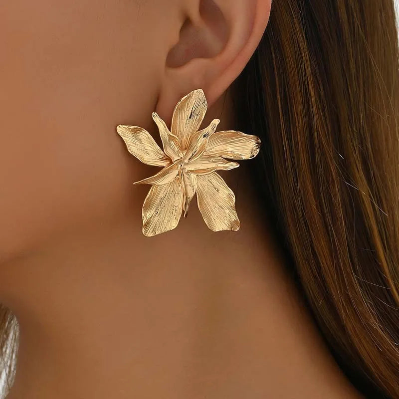 Exaggerated Flower Stud Earrings