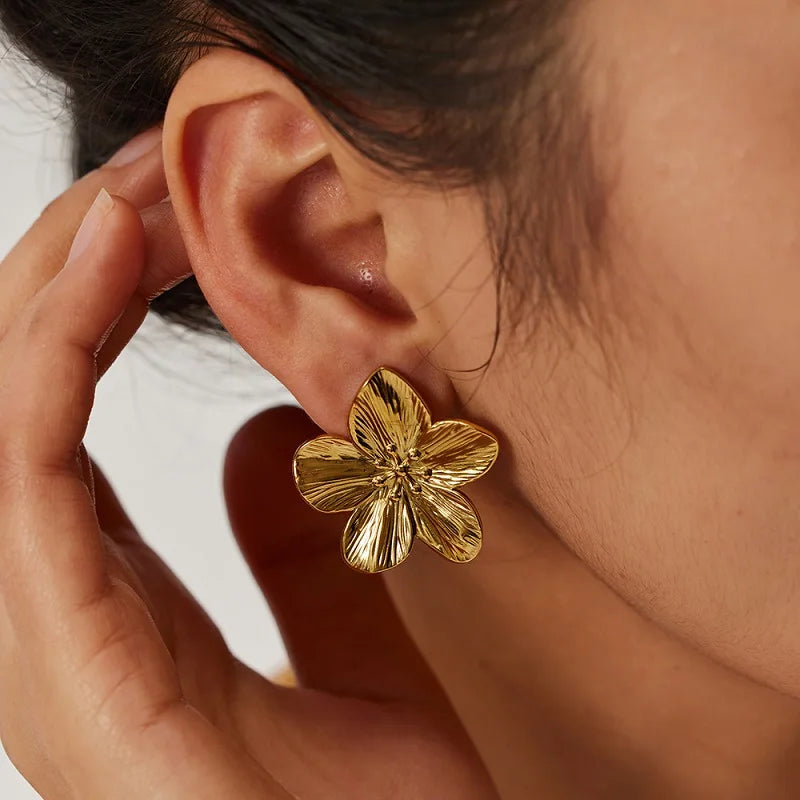 Exaggerated Flower Stud Earrings