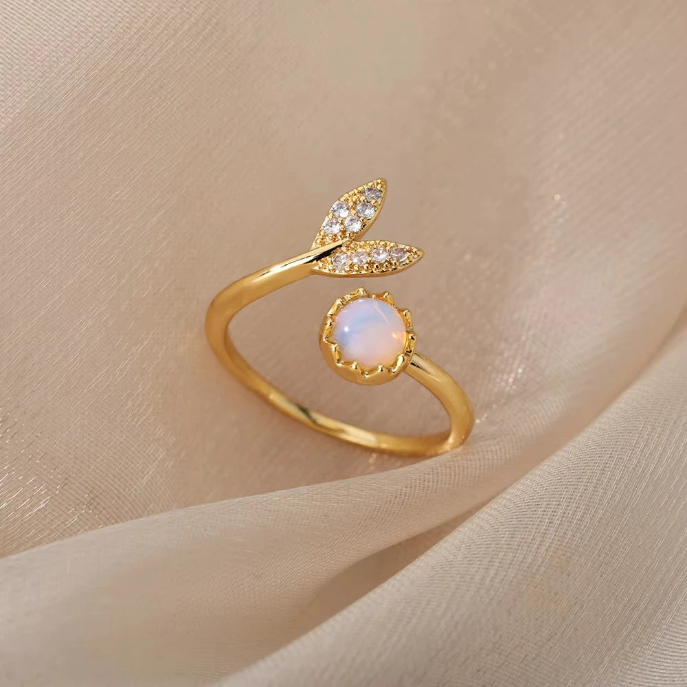 White Zircon Geometric Rings