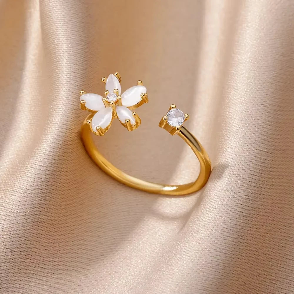 White Zircon Geometric Rings