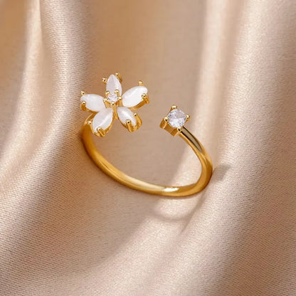 White Zircon Geometric Rings