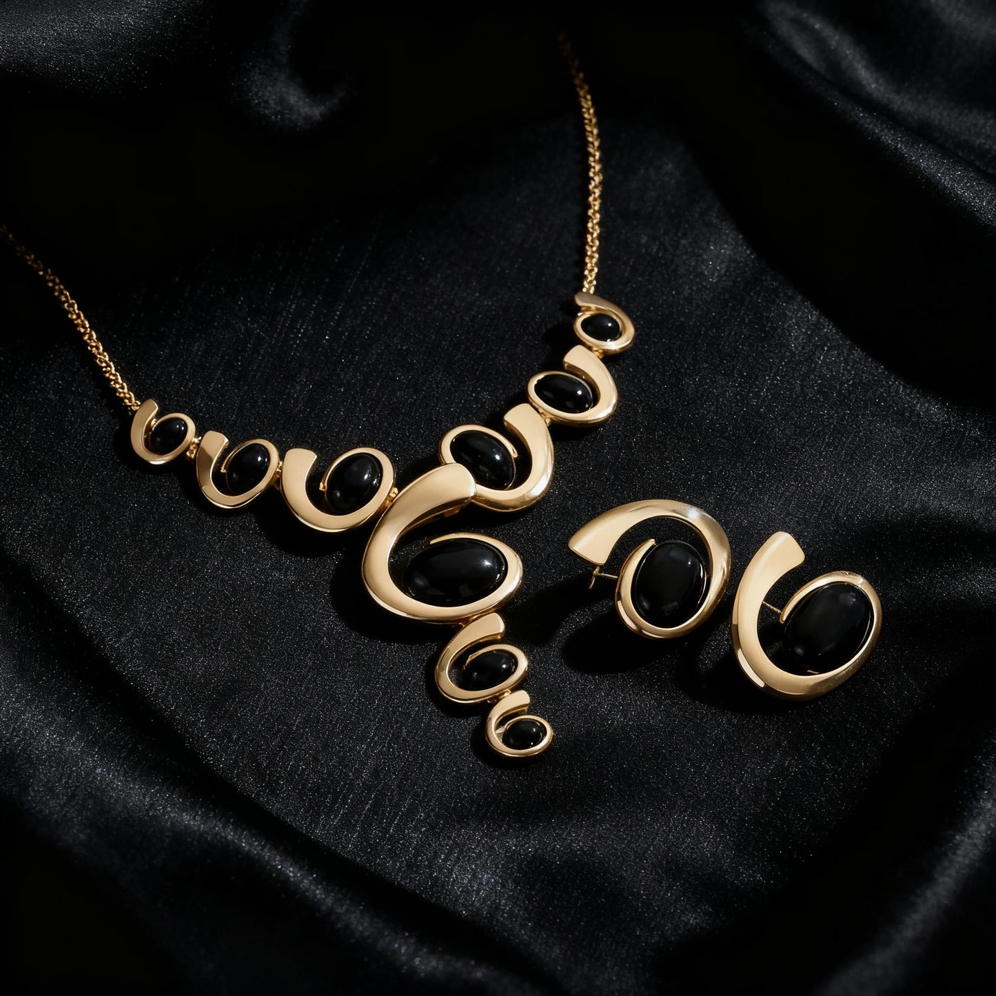 2Pcs Black and Gold Elegant Jewelry Set