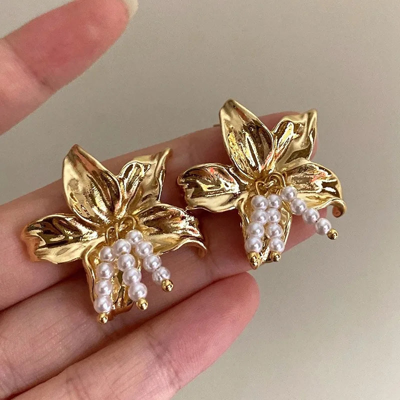 Exaggerated Flower Stud Earrings
