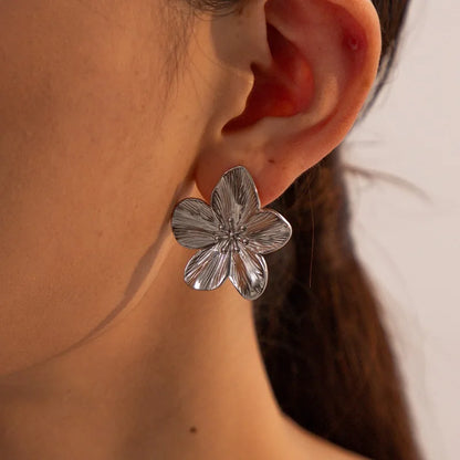 Exaggerated Flower Stud Earrings
