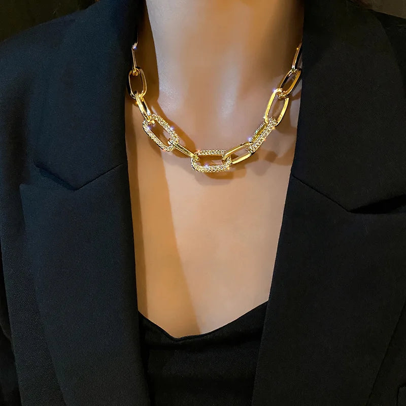 Oval Link Collarbone Necklace