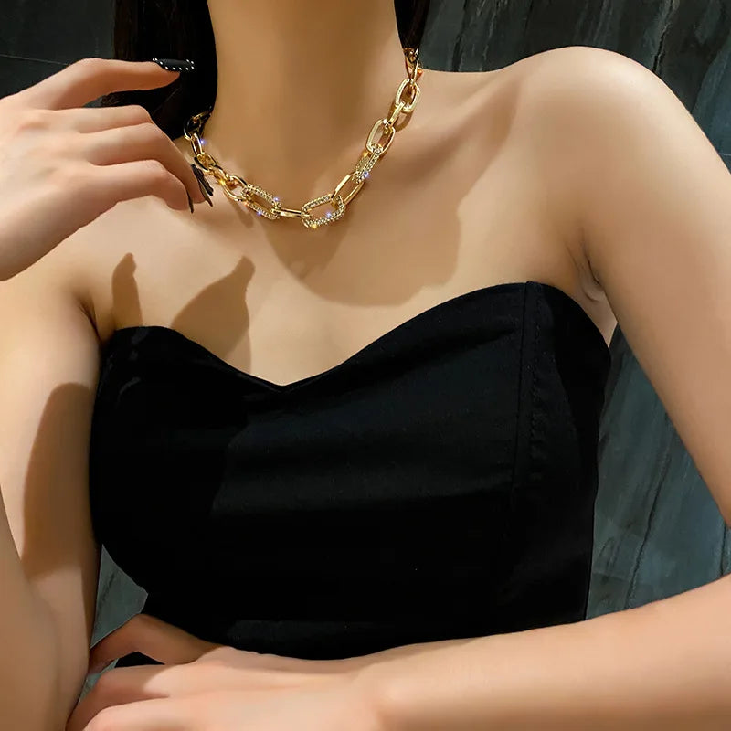 Oval Link Collarbone Necklace