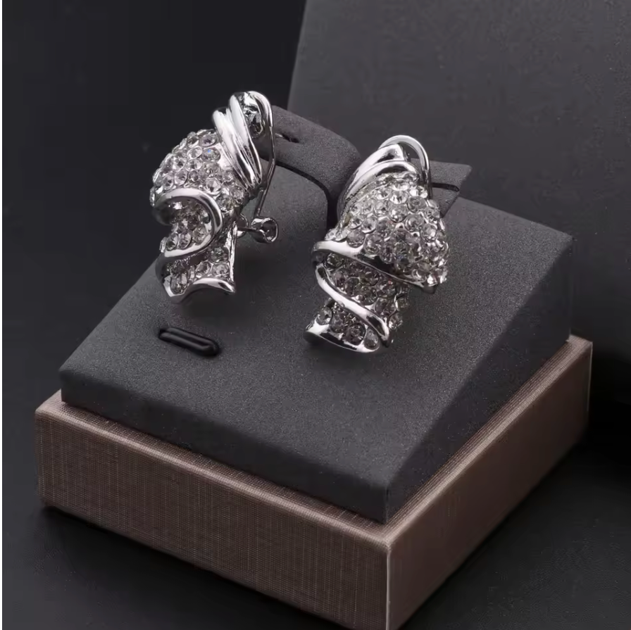 4Pcs Plated Silver Geometric Design Wedding Jewellery Set