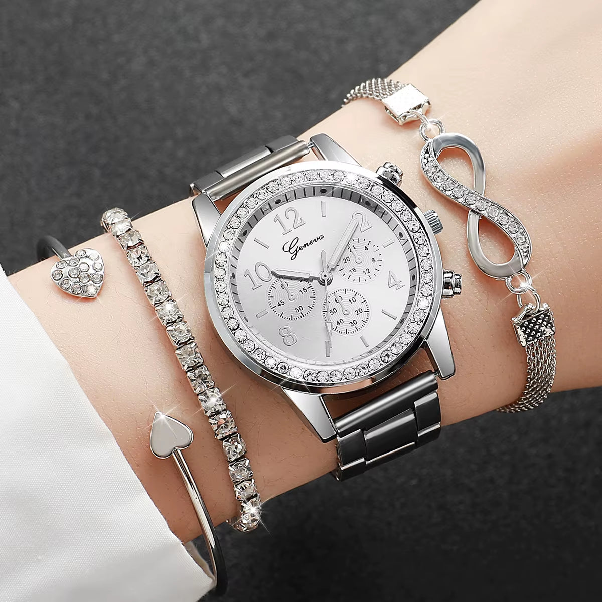 4Pcs/Set Quartz Watch and Bracelets with Rhinestones